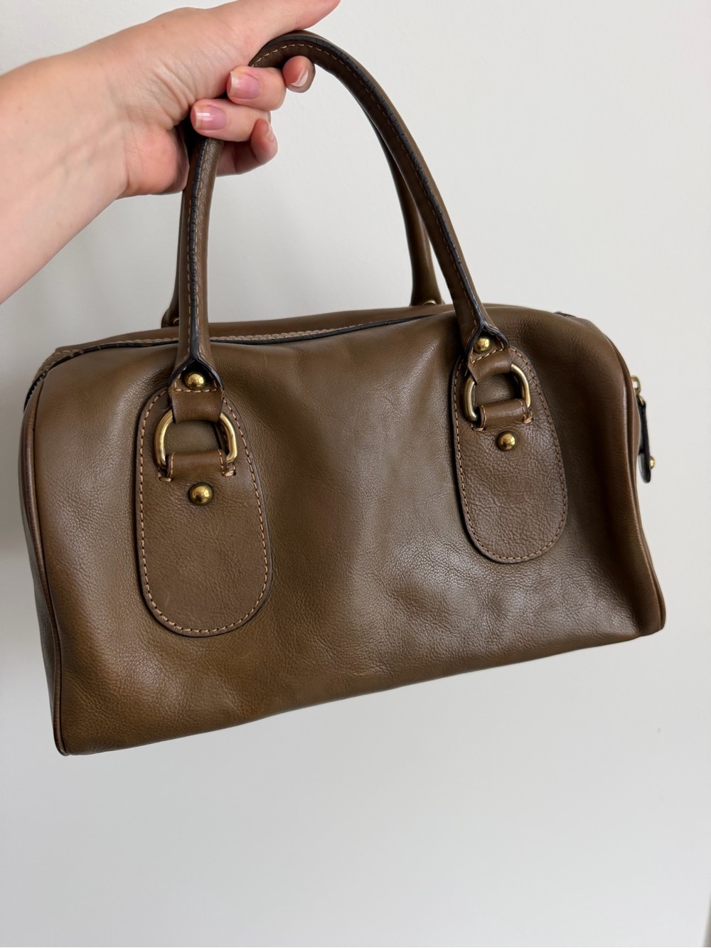 Banana Republic Classic Brown Leather Satchel Handbag - Picture 2 of 16